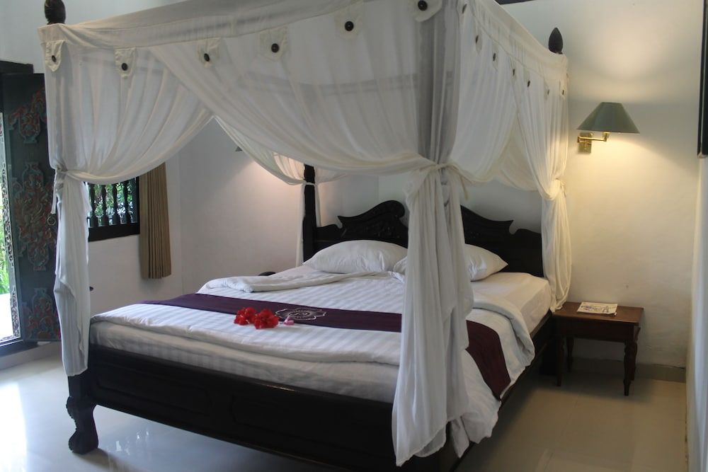 Puri Saron Senggigi Hotel Standard Bungalow 9