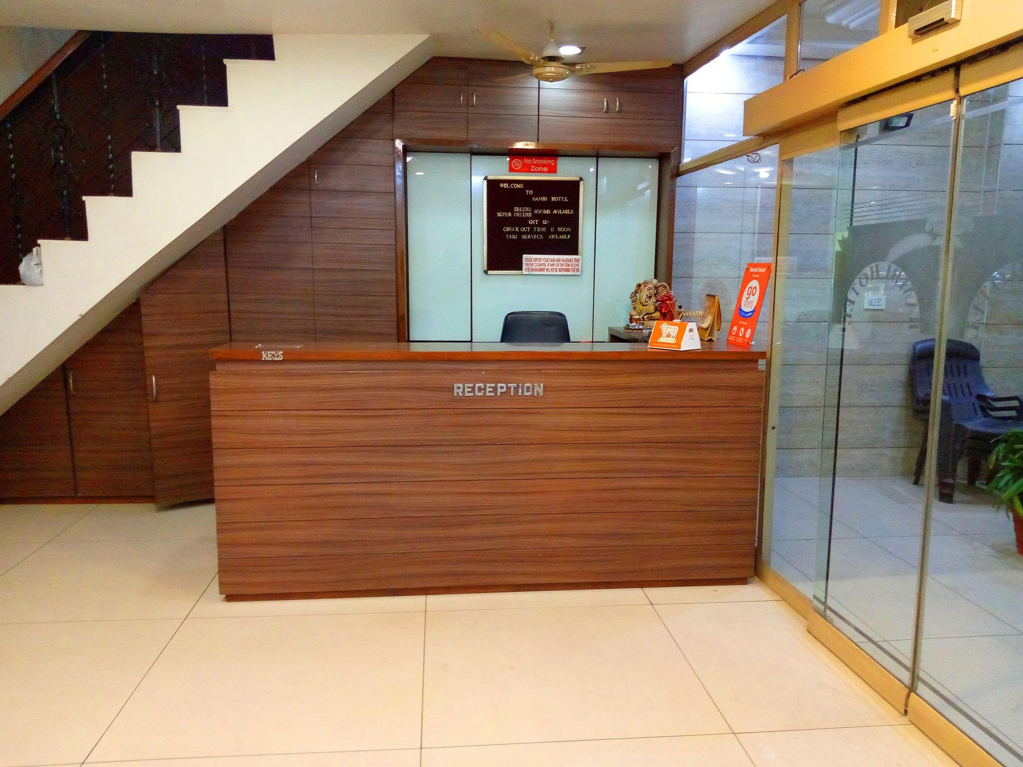undefined Bambi Hotel 2