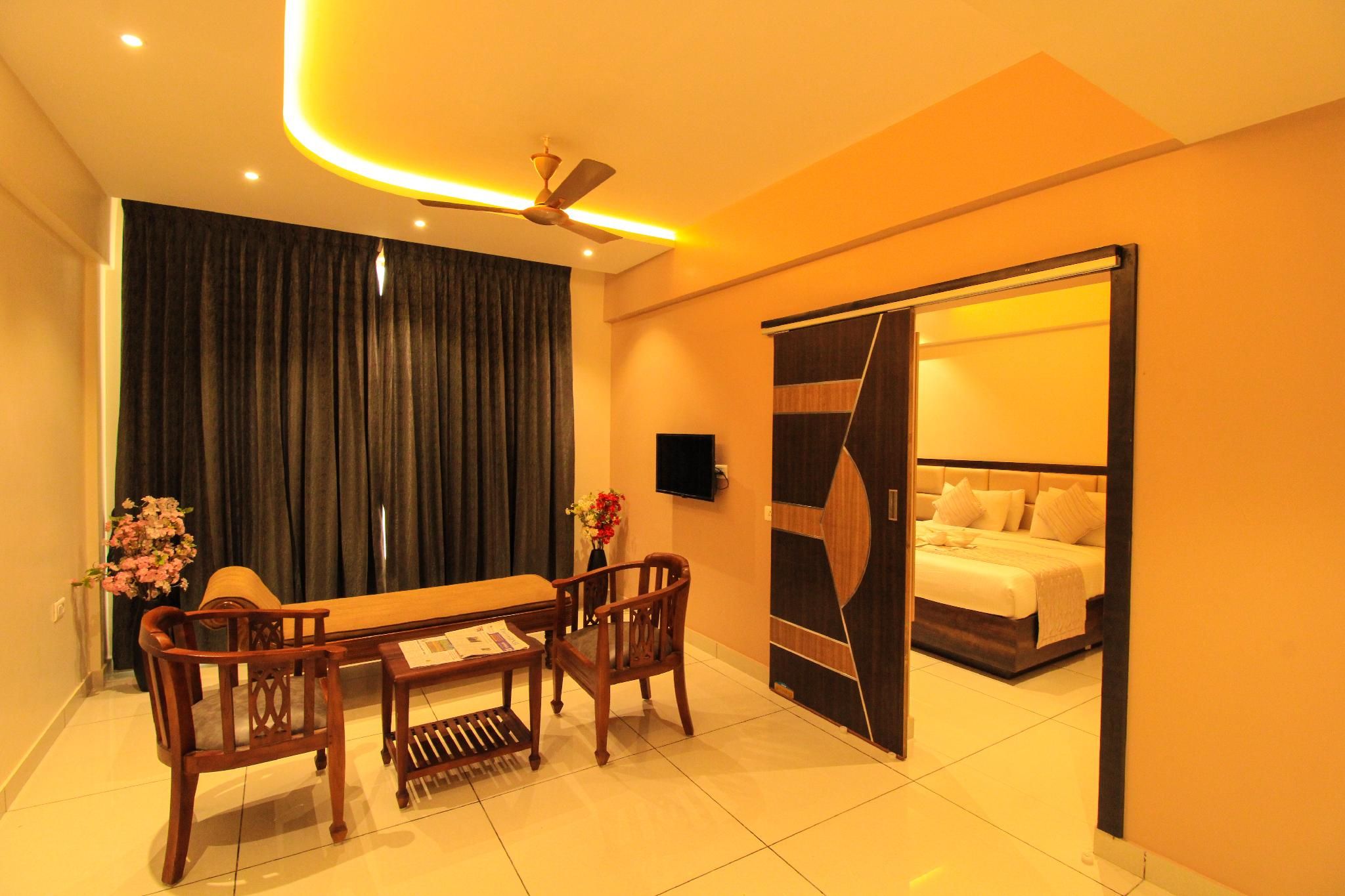 RAMRATHNA RESIDENCY Suite Room 4