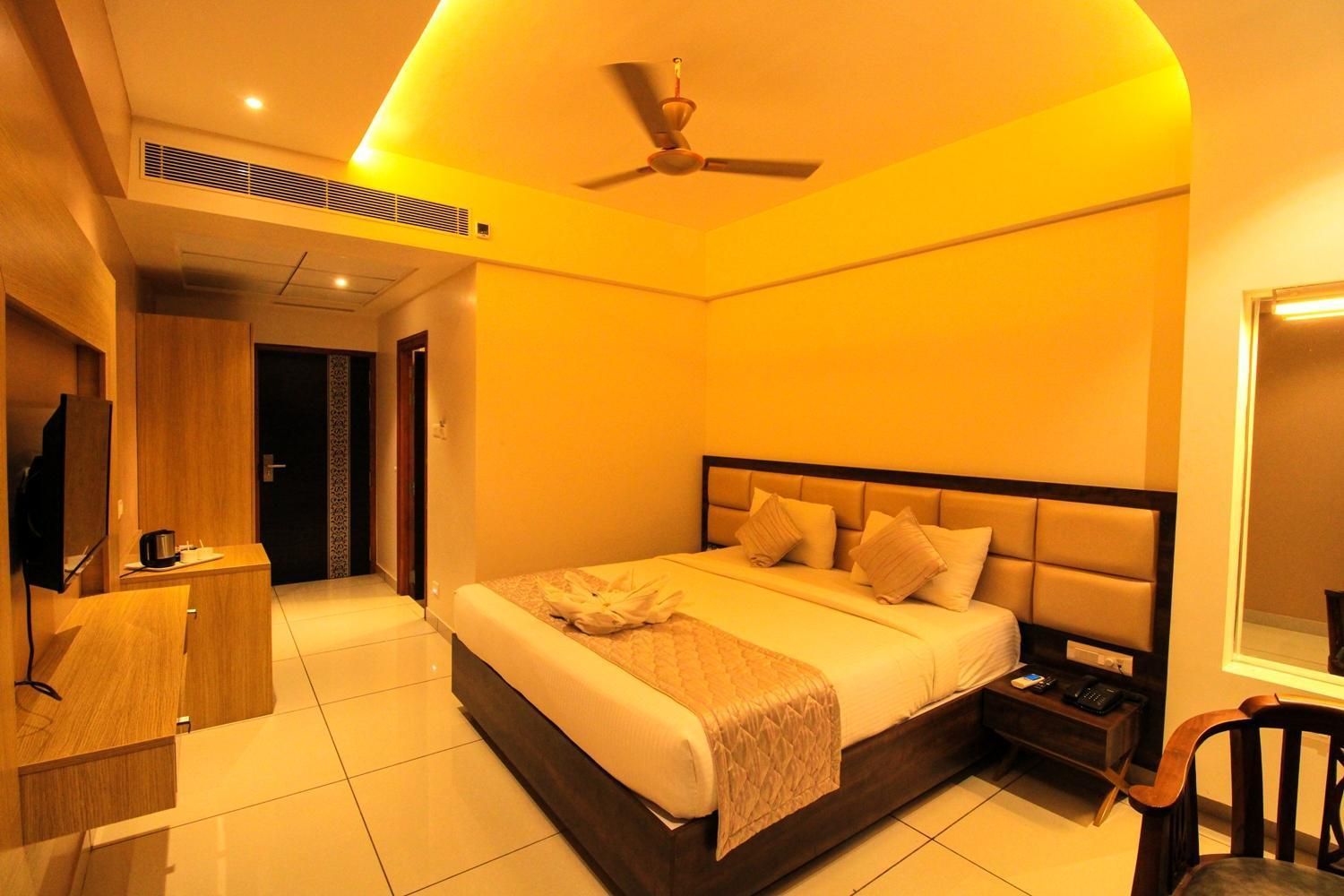 RAMRATHNA RESIDENCY Deluxe  Room 4