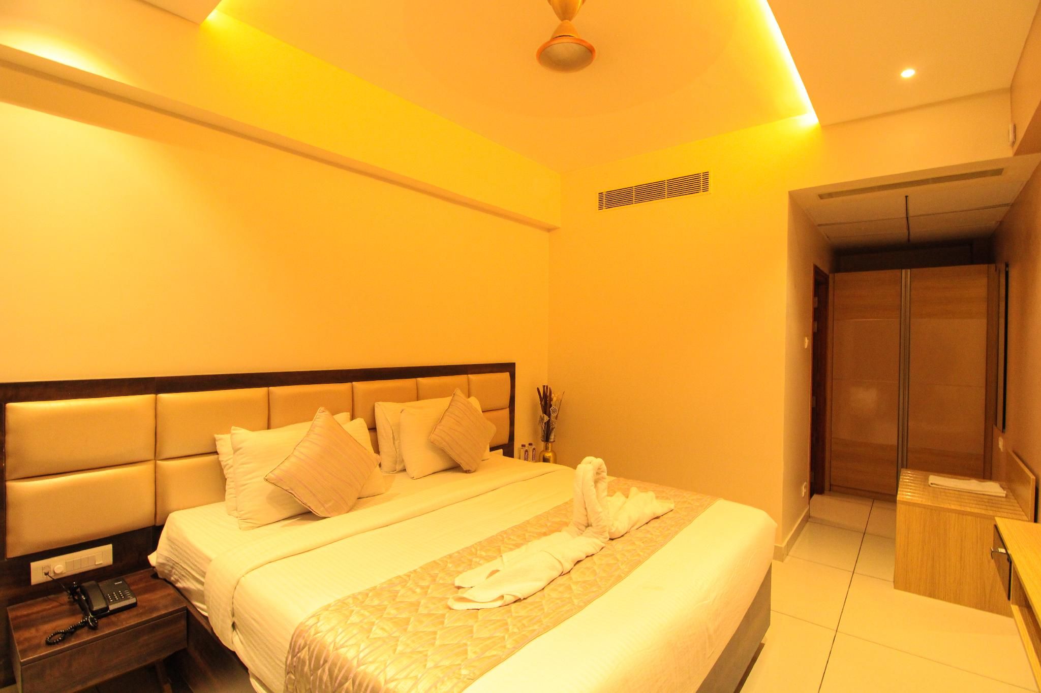 RAMRATHNA RESIDENCY Suite Room 5