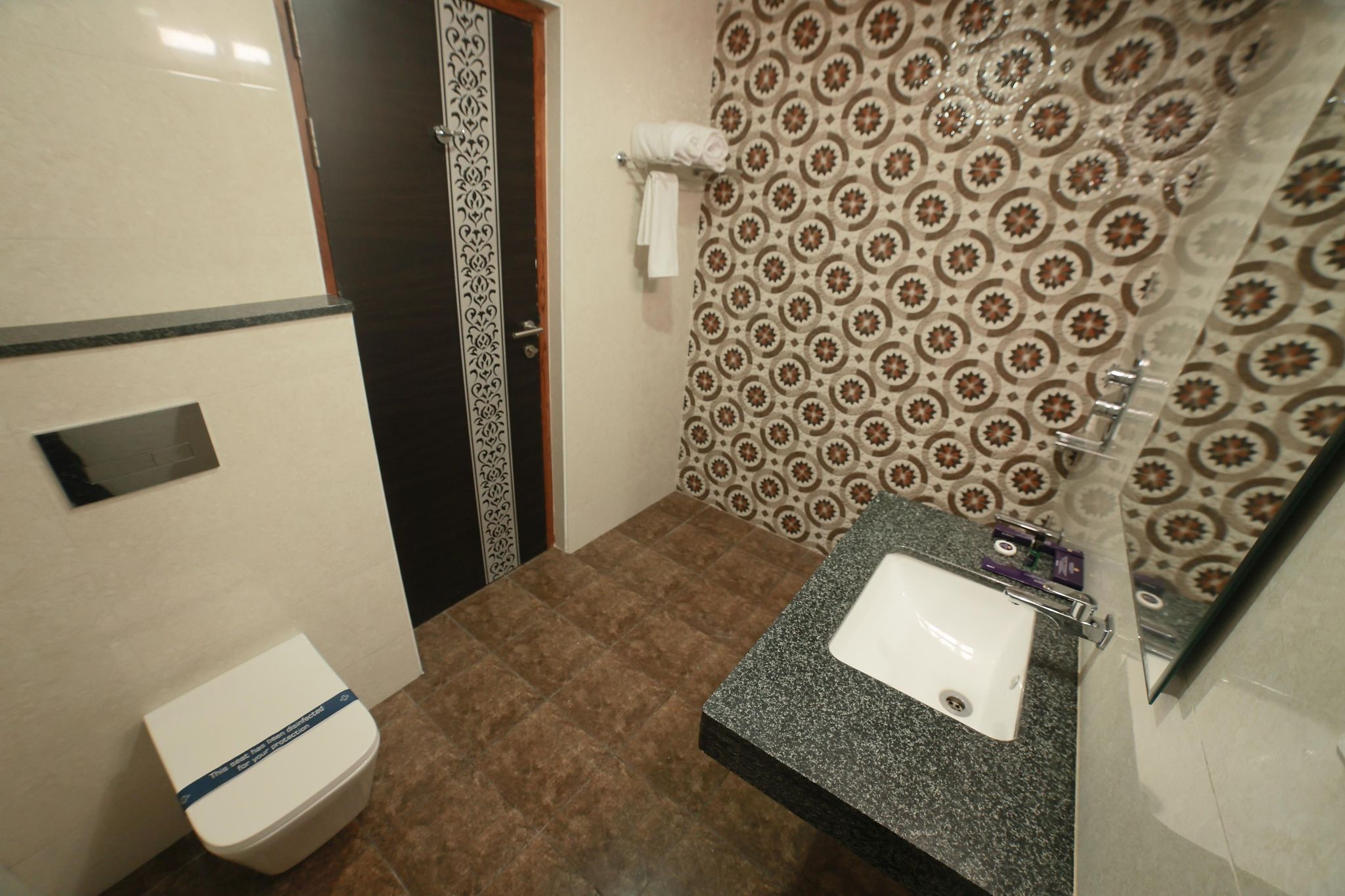 RAMRATHNA RESIDENCY Deluxe  Room 7