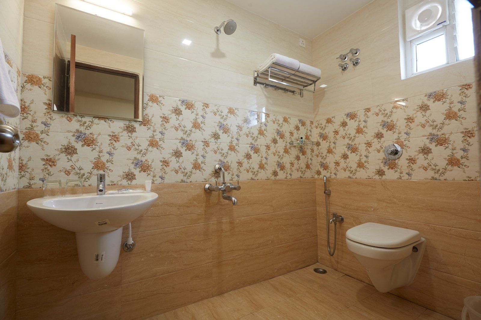 Hotel Ramtel inn Comfort Double Room 6