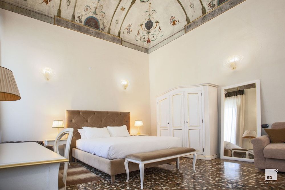 Palazzo Galletti Abbiosi Traditional Room 2