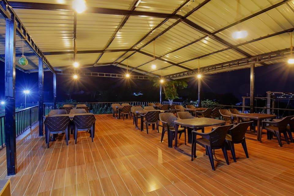Food & Dining