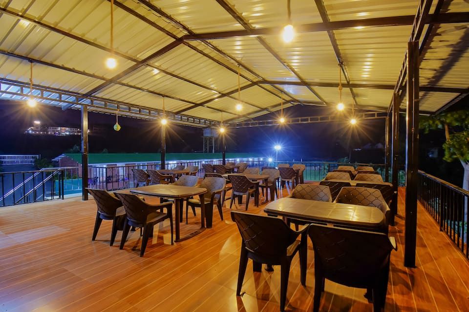Food & Dining