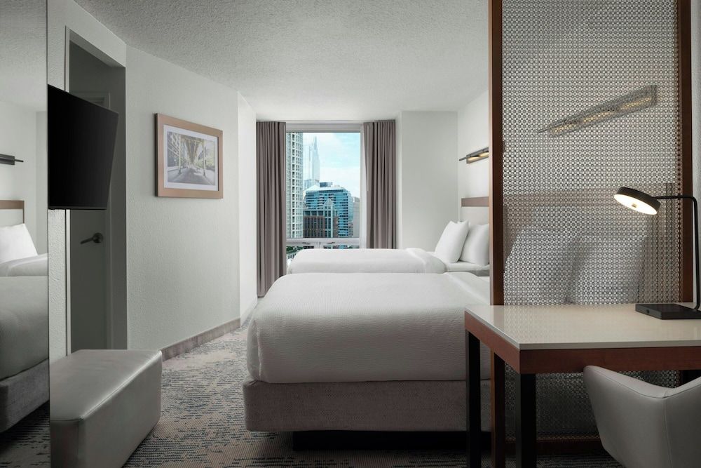 undefined Springhill Suites by Marriott Chicago Downtown/ River North 2