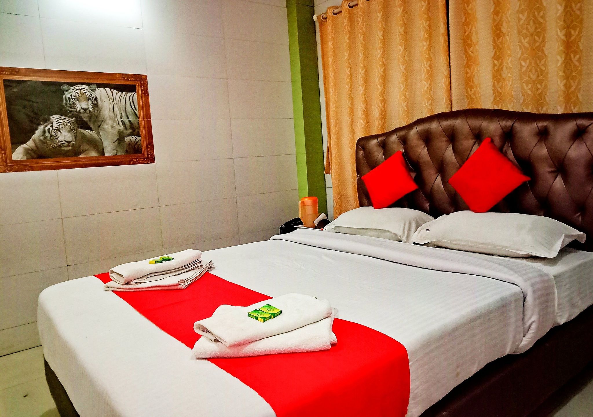 Hotel President Super Deluxe Non AC Room 7