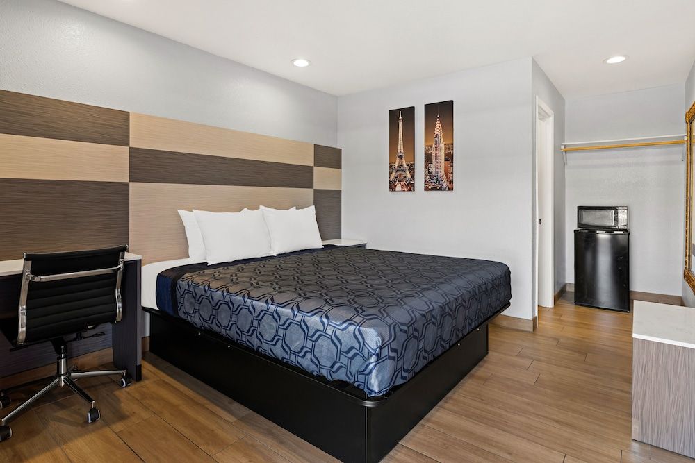 Bay Breeze Inn Standard Room, 1 Queen Bed 5