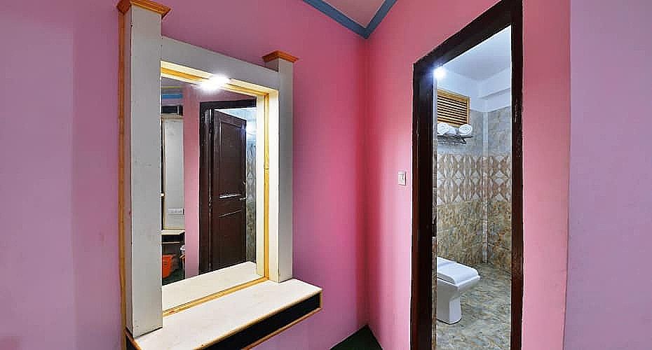 Hotel Vikrant Inn @ Mall Road 100 Meters Walk