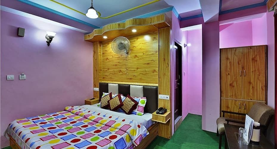 Hotel Vikrant Inn @ Mall Road 100 Meters Walk