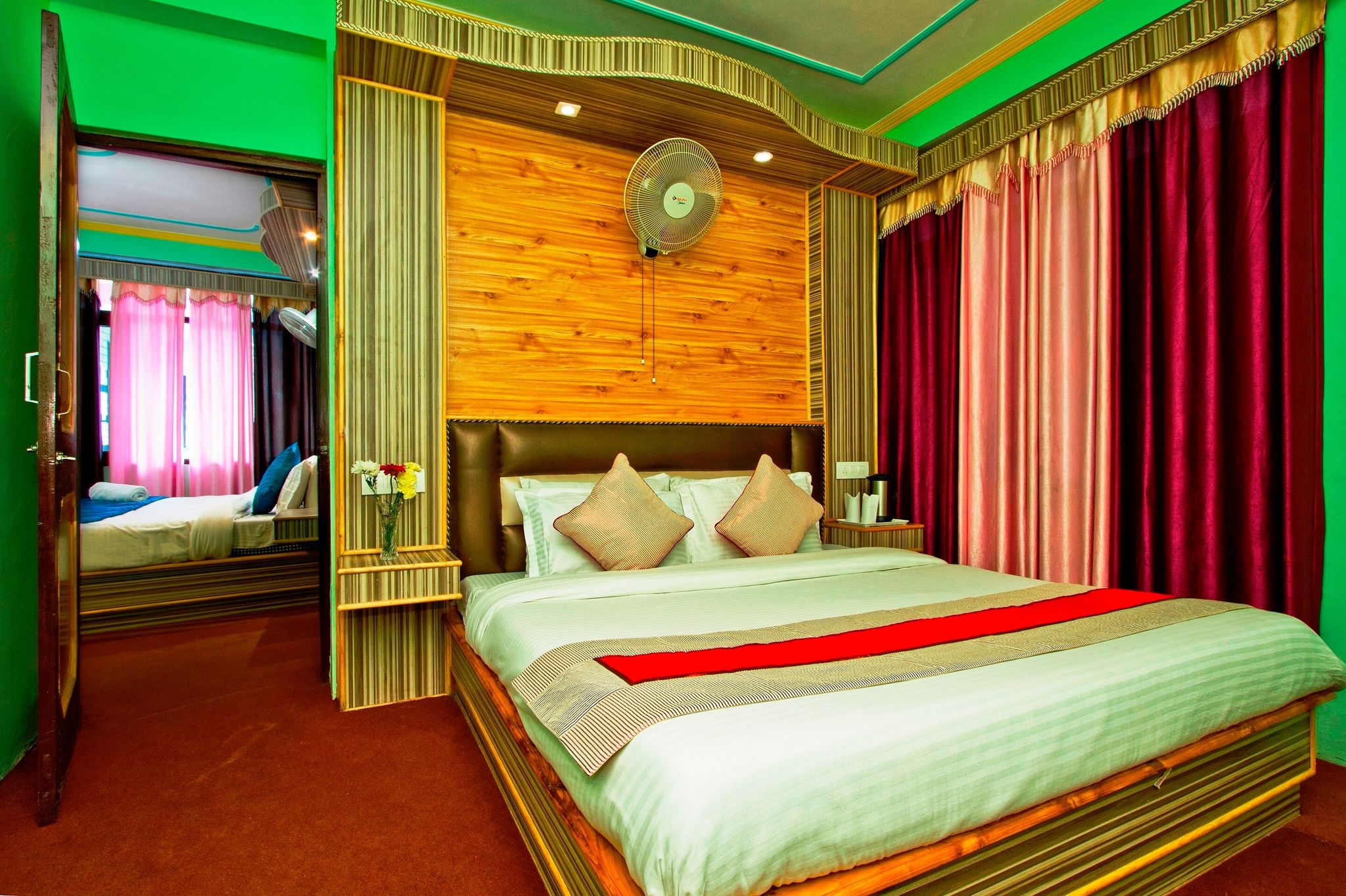 Hotel Vikrant Inn @ Mall Road 100 Meters Walk