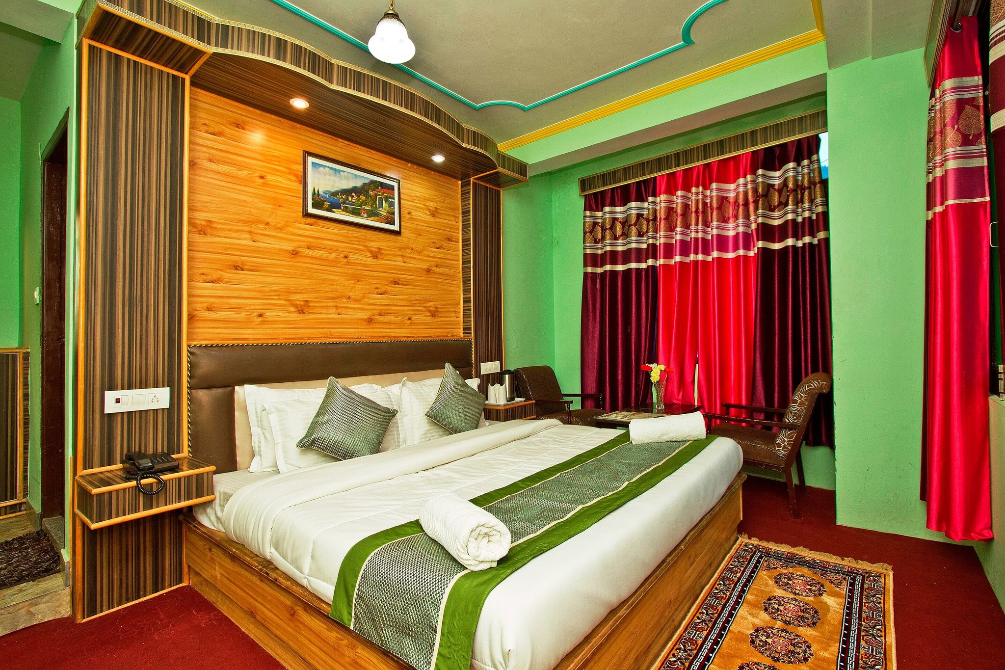 Hotel Vikrant Inn @ Mall Road 100 Meters Walk