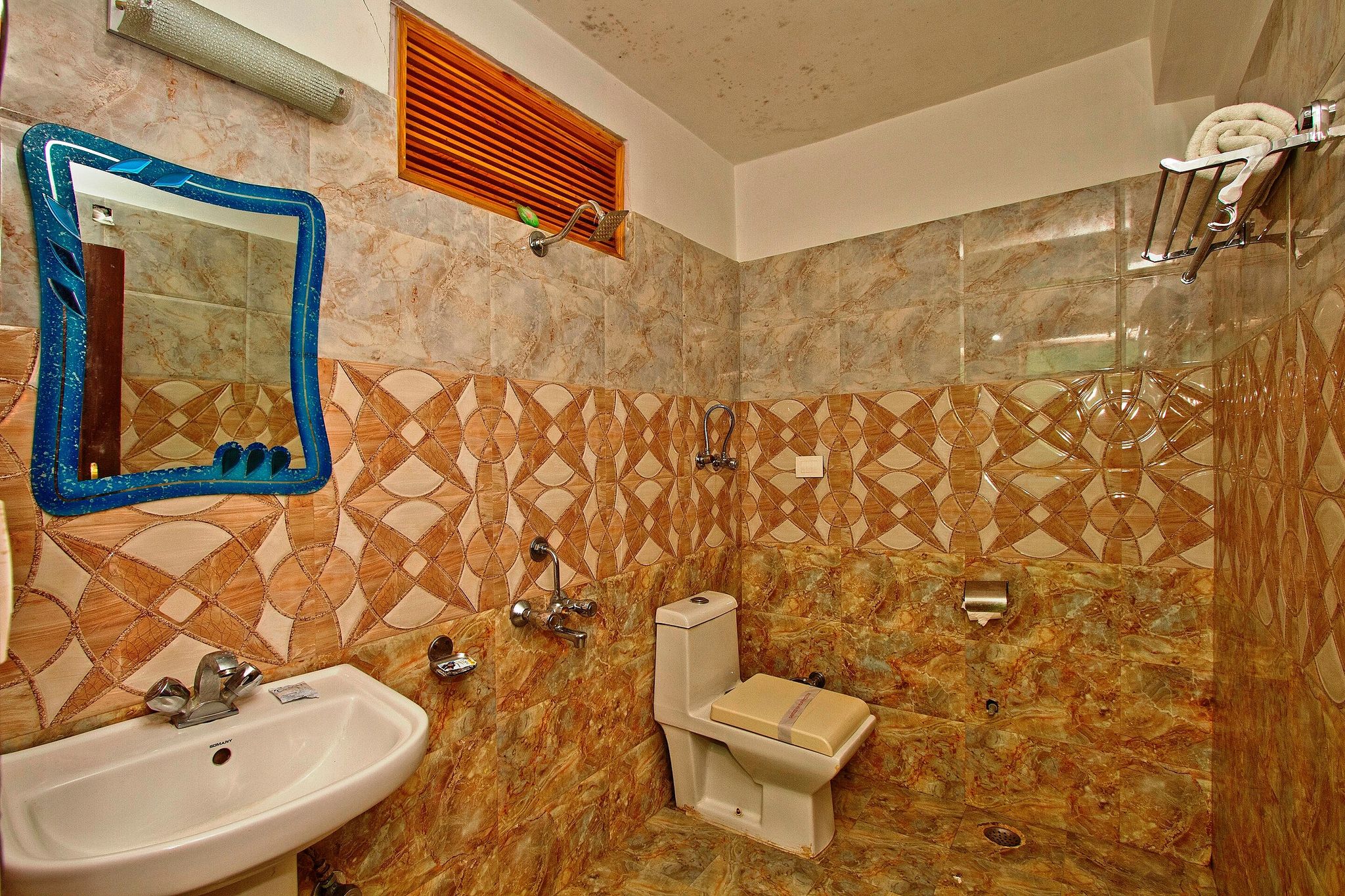 Hotel Vikrant Inn @ Mall Road 100 Meters Walk