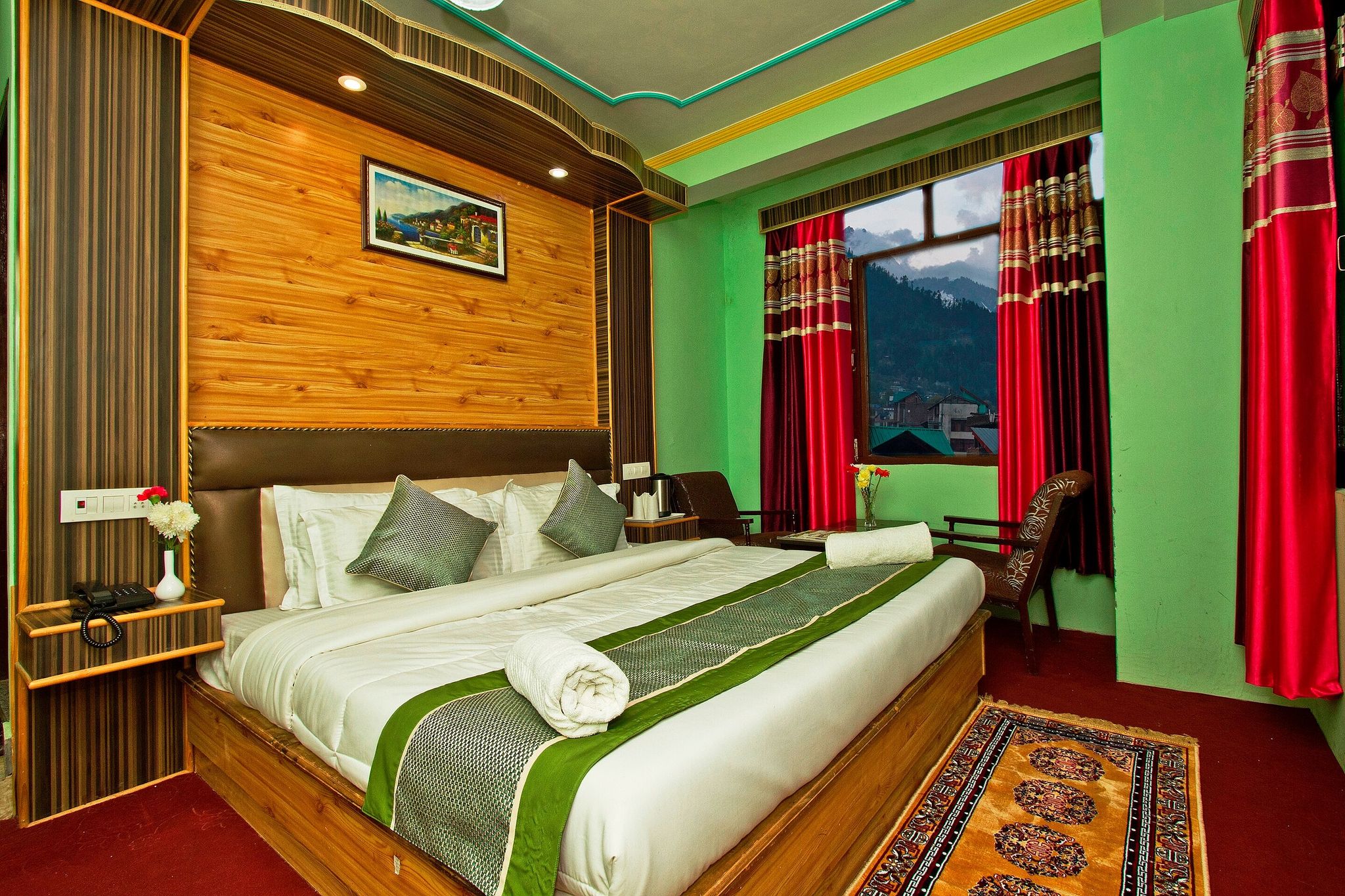Hotel Vikrant Inn @ Mall Road 100 Meters Walk