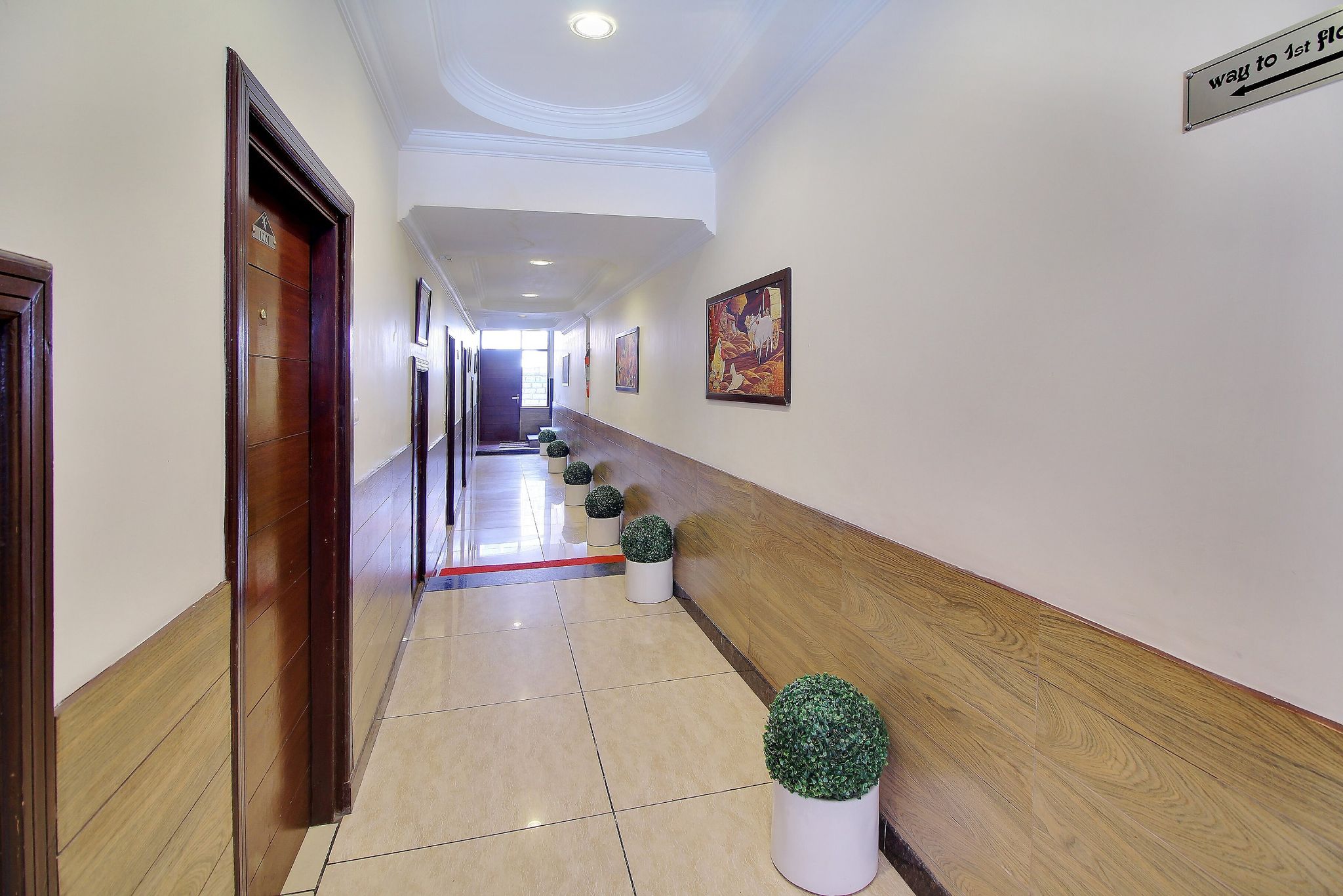 Holiday Heaven -Pure veg Hotel Walking to Mall Road