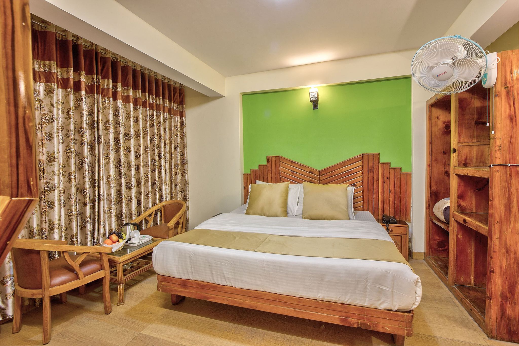 Hotel Ibex Manali Deluxe Room 9