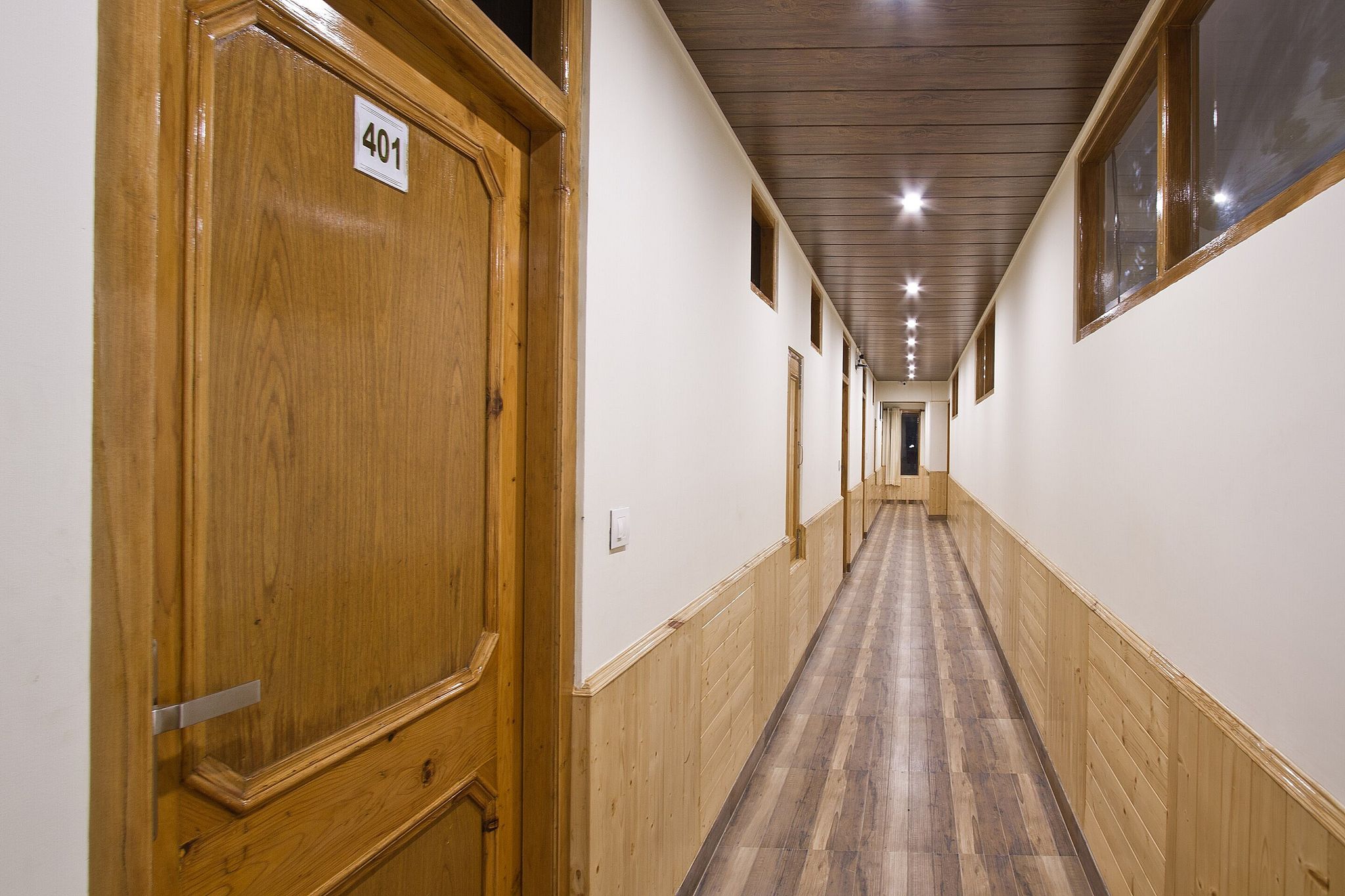 undefined New Harmony Inn - 5 mins drive from Volvo Stand 3