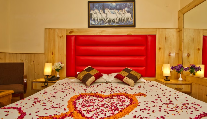 undefined New Harmony Inn - 5 mins drive from Volvo Stand 9