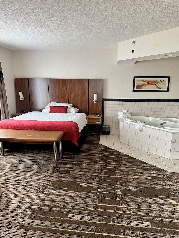 Deluxe Room, 1 King Bed, Jetted Tub