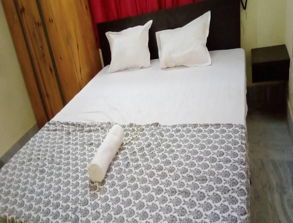 Hotel Ratnagiri Standard Room.