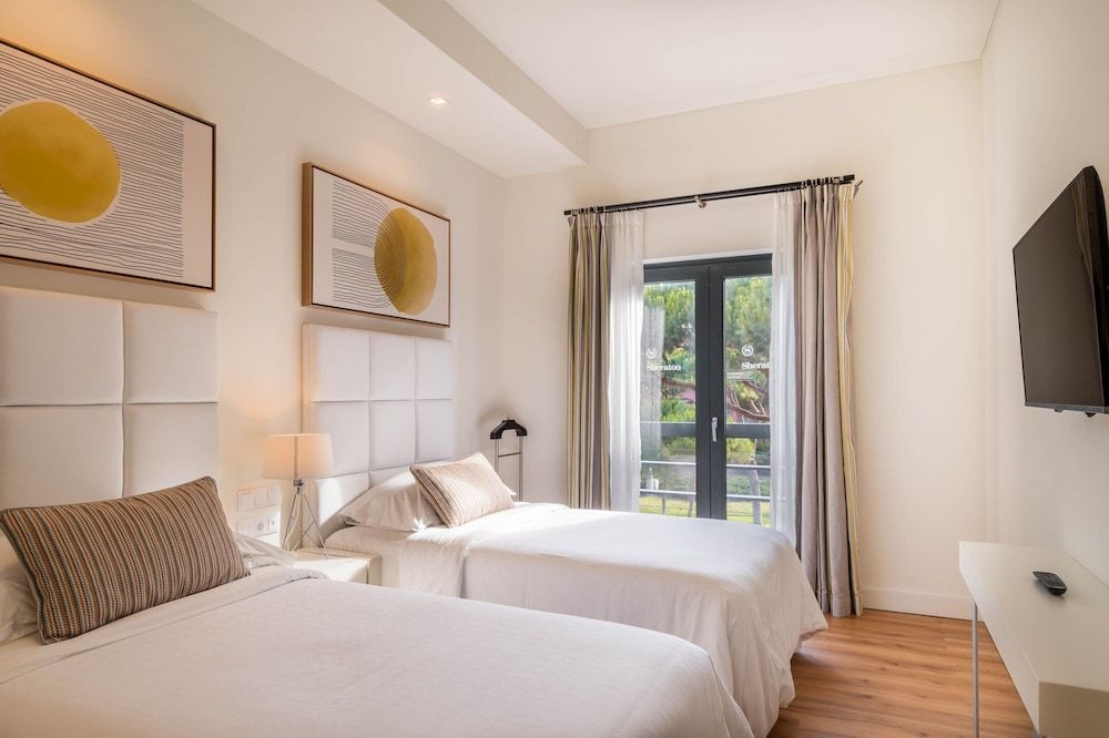 Superior Suite, 2 Bedrooms, Non Smoking, Garden View (Balcony)
