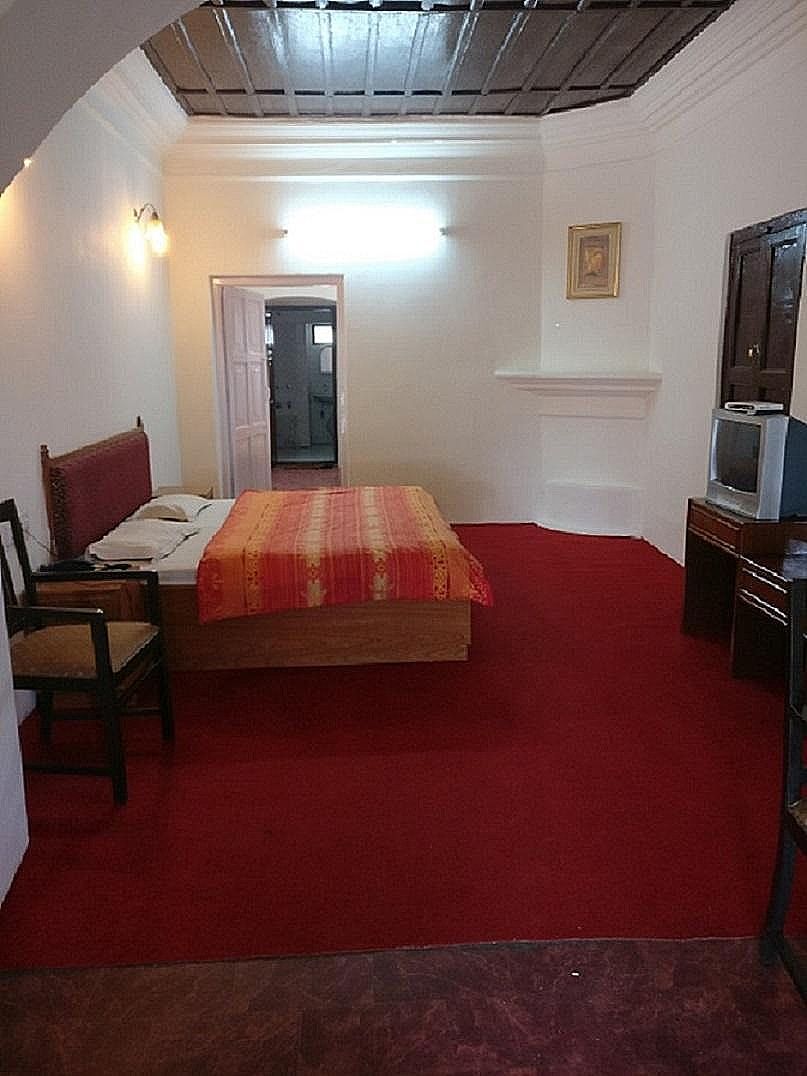 2 Room Deluxe Suite