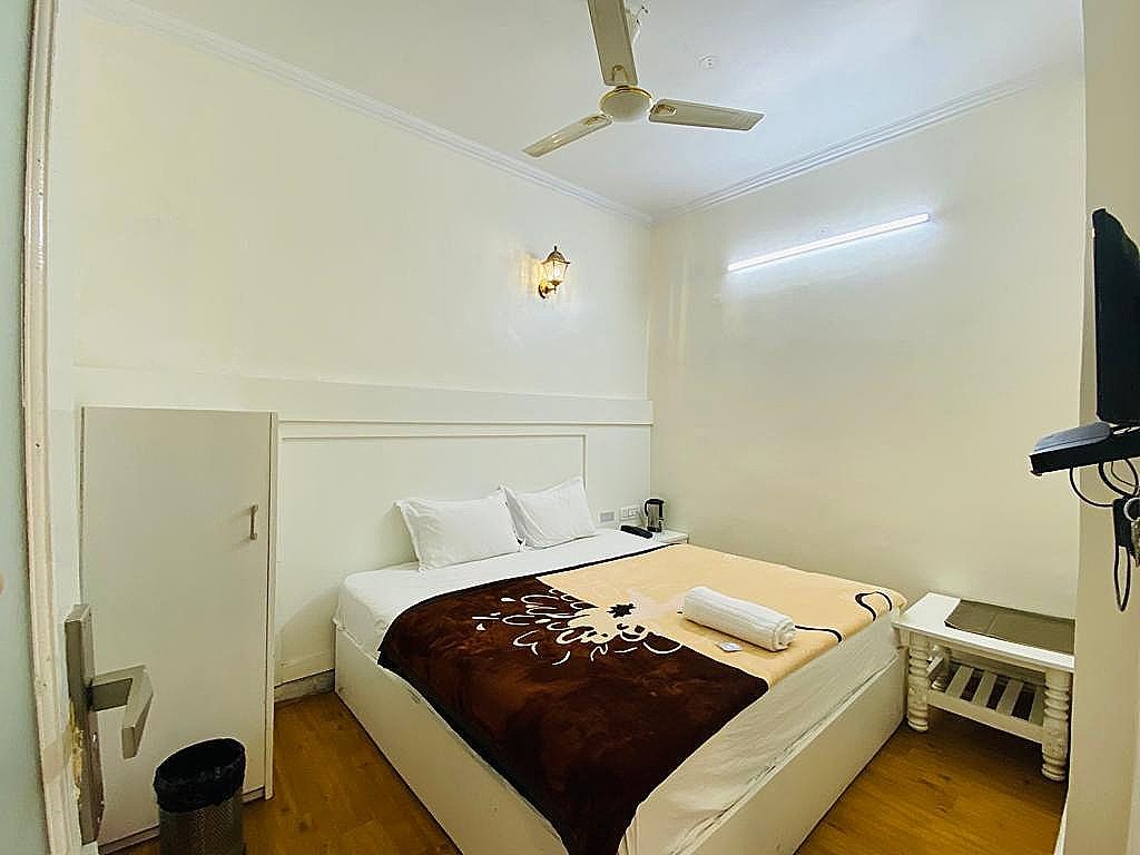 Deluxe Non View Room