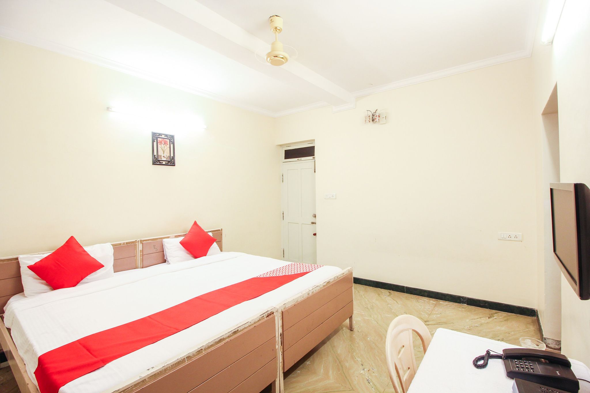 Hotel O Kingston Residency Classic 11