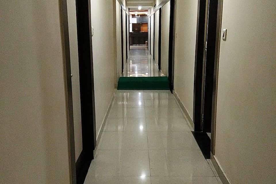 undefined Hotel Royal Garden Lodge 10