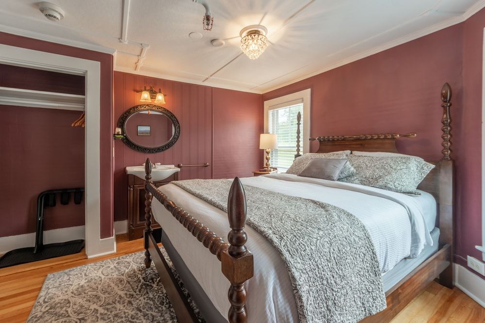 Classic Room, 1 Queen Bed, Non Smoking