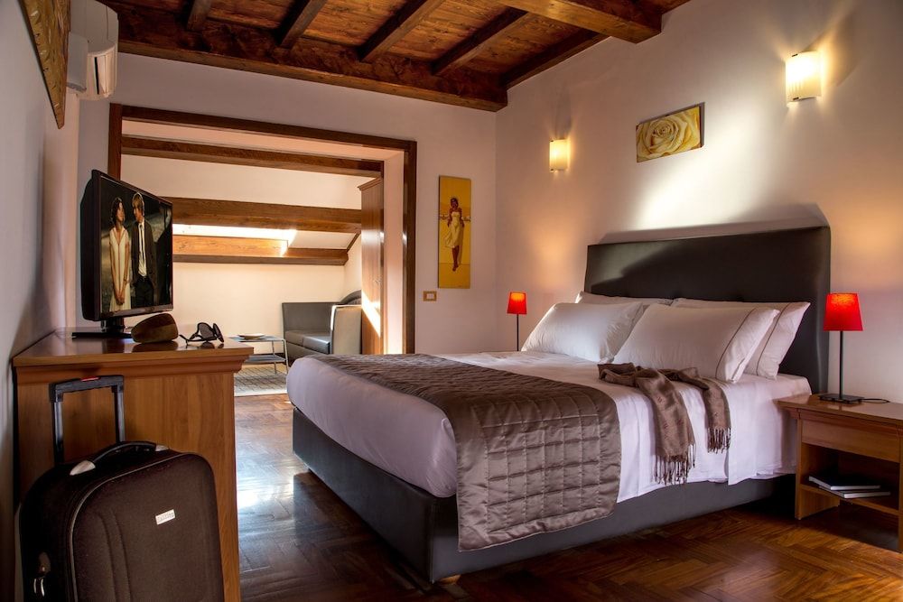 Suite Artis Barberini Suite (no elevator) 2