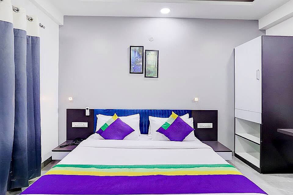 Treebo Finesta Suites, Nagpur Airport Standard Double Room 4