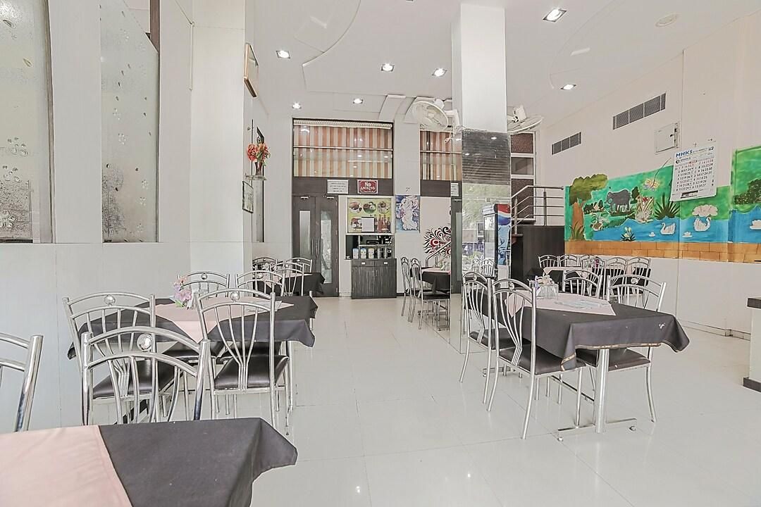 undefined Hotel Renuka Inn 4