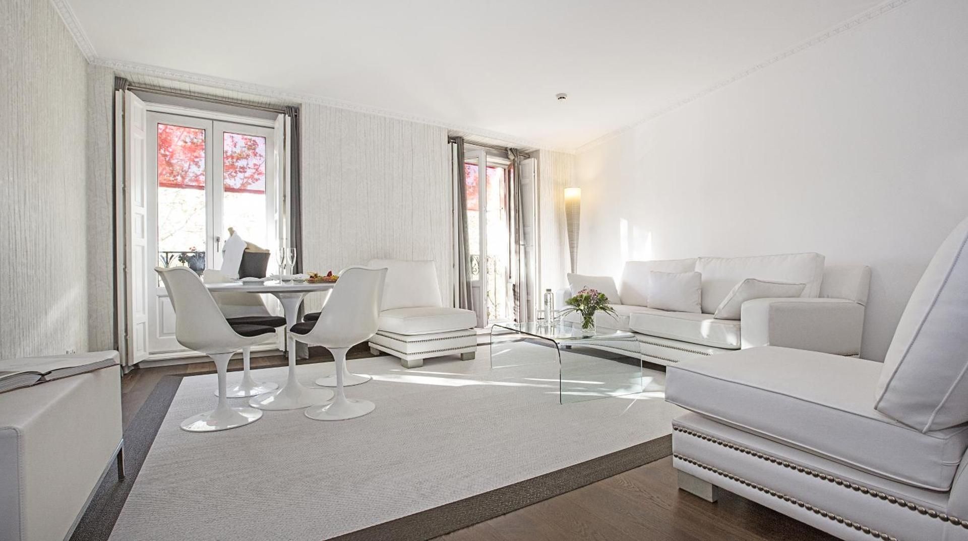 undefined Hospes Puerta de Alcalá, a Member of Design Hotels 9