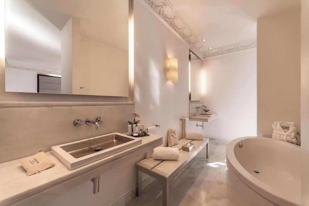 Hospes Puerta de Alcalá, a Member of Design Hotels Deluxe Alcala 3