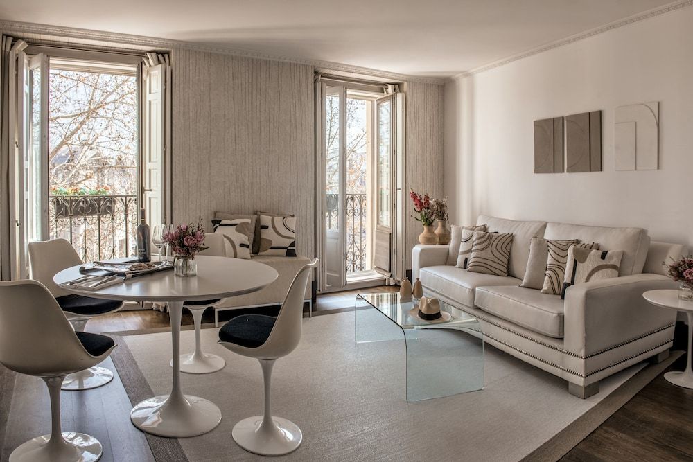 undefined Hospes Puerta de Alcalá, a Member of Design Hotels 7