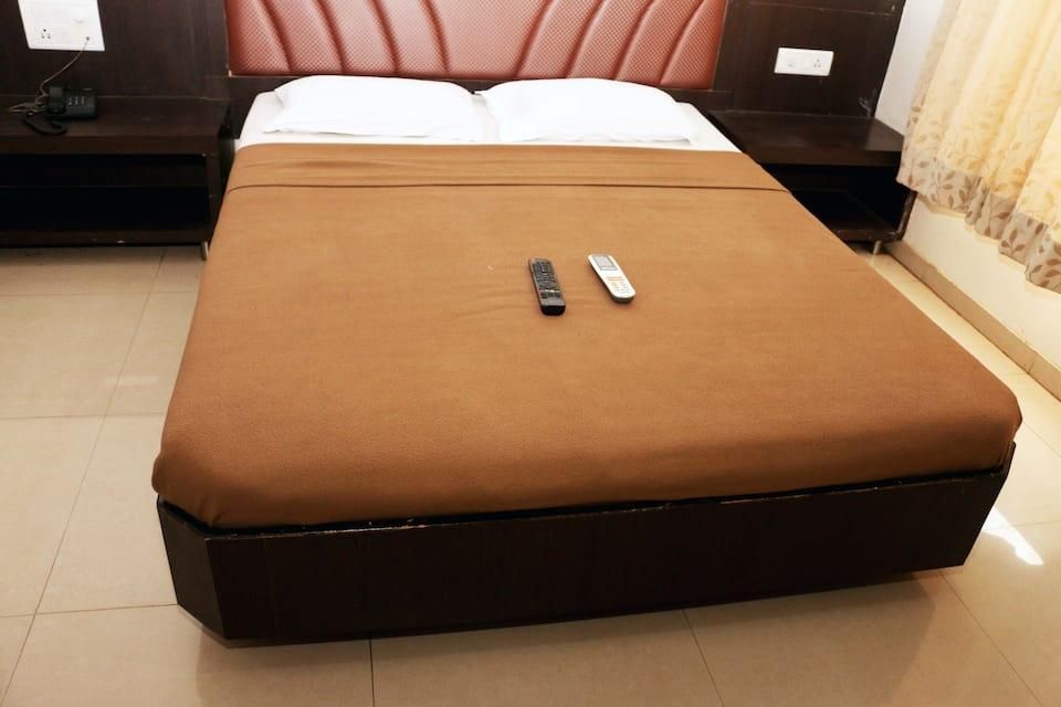 undefined Gurudev Lodge 6