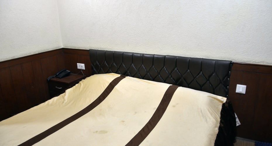 Deluxe Double Bedroom