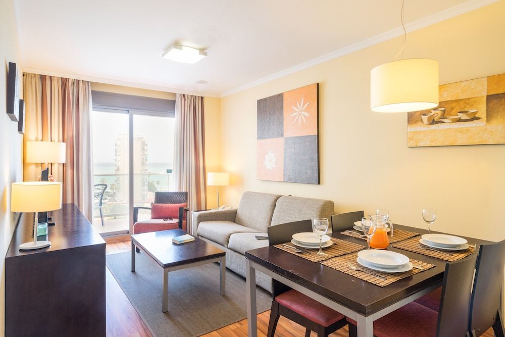 Pierre & Vacances Benalmadena Principe Apartment, 2 Bedrooms, Balcony 3