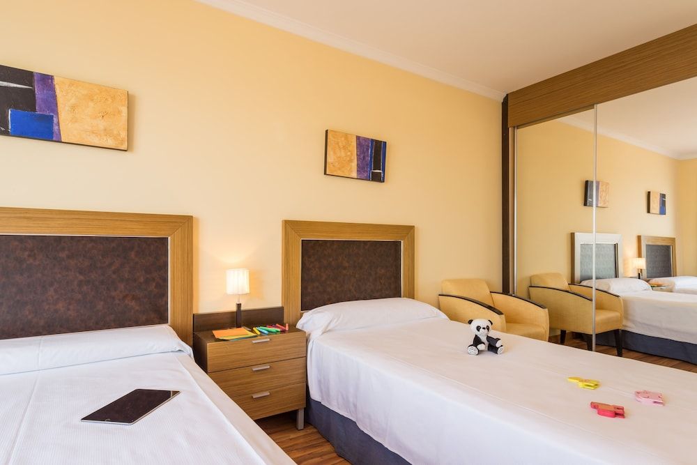 Pierre & Vacances Benalmadena Principe Apartment, 2 Bedrooms, Balcony