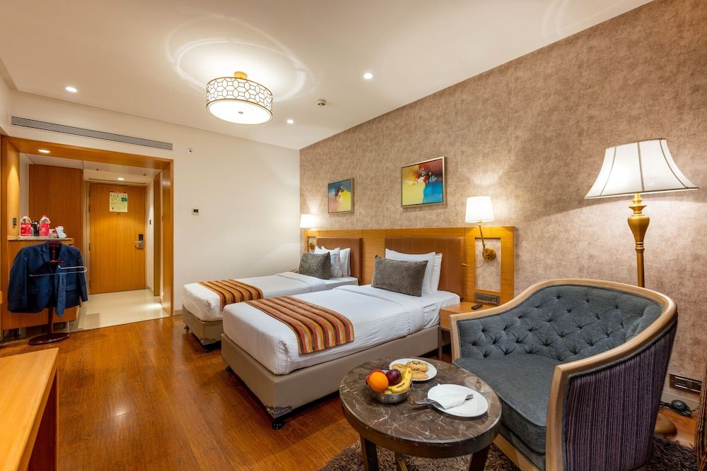 Deluxe Room (Delicate Soft and Light Dcor)(2 Large Twin Beds)