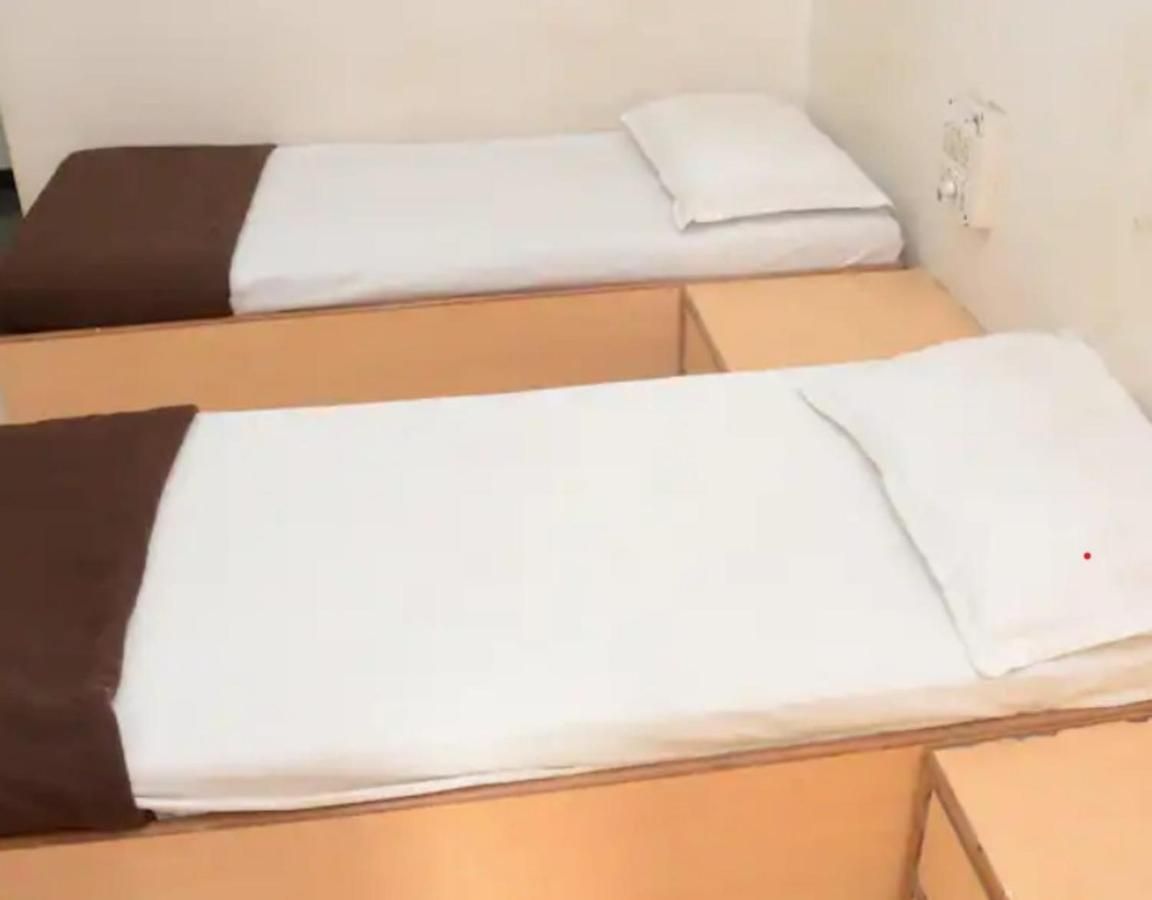 Hotel Rahi Deluxe Room NON AC 10