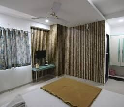Deluxe AC Room