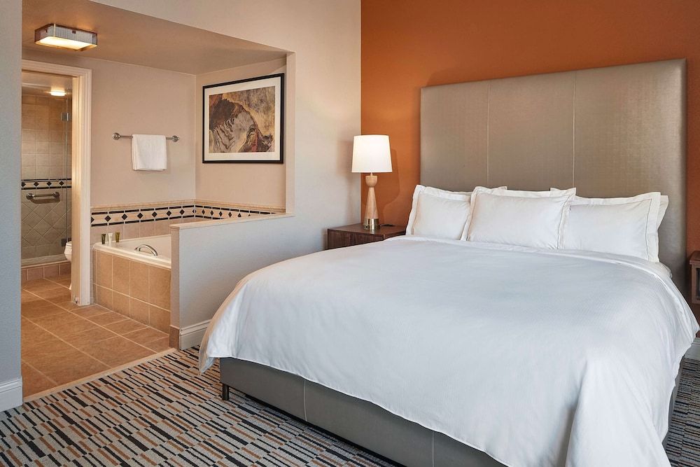 undefined Hilton Grand Vacations Club on the Las Vegas Strip 8