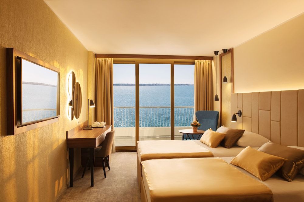 Deluxe Double or Twin Room, 1 Bedroom, Sea View