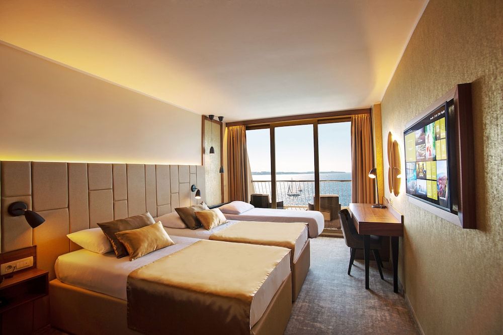 Deluxe Triple room, 1 Bedroom sea view