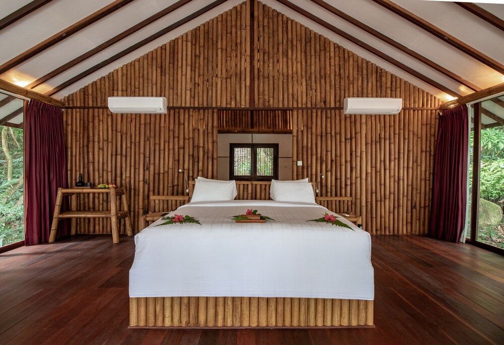 Japamala Resort by Samadhi – Age 12 and Above Only Premier Double Room, 1 King Bed, Beachside
