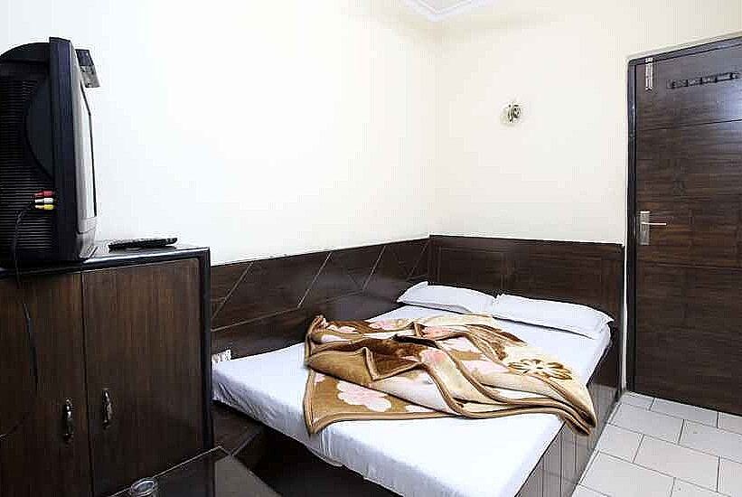 undefined Hotel J M Deluxe 7