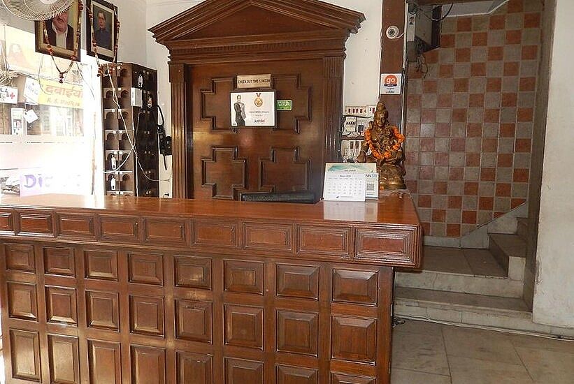 Side Image 2